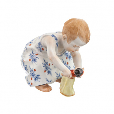Статуэтка "Ребенок с куклой" "Hentschel Children", h 11 см